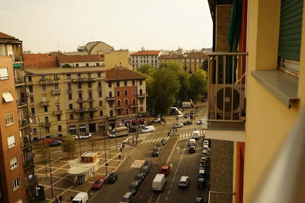 Apartment Padova Guesthouse Milan Italy